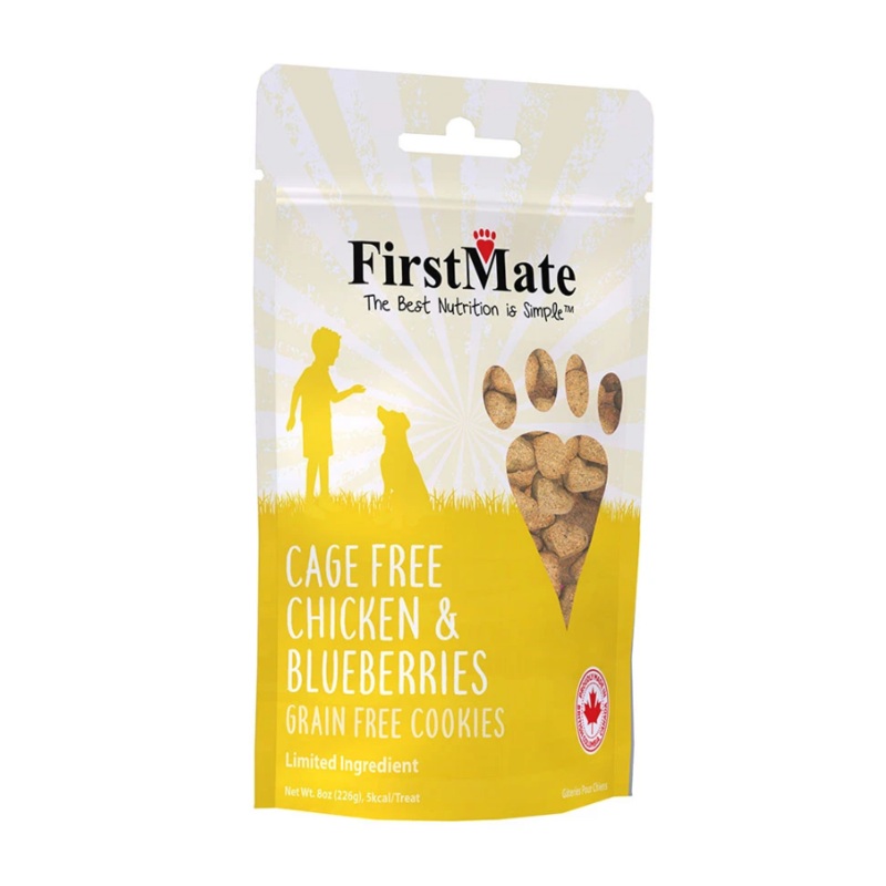 FirstMate Cage Free Chicken & Blueberries 8 oz.