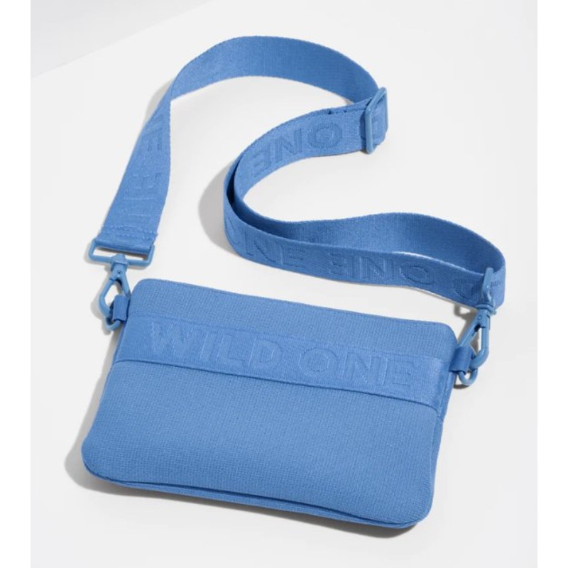 Wild One Recycled Knit Walking Treat Pouch (Moonstone)