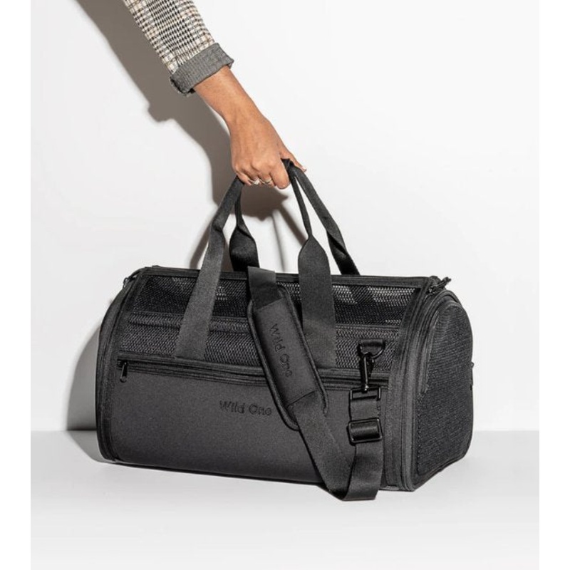Wild One Travel Carrier (Black)