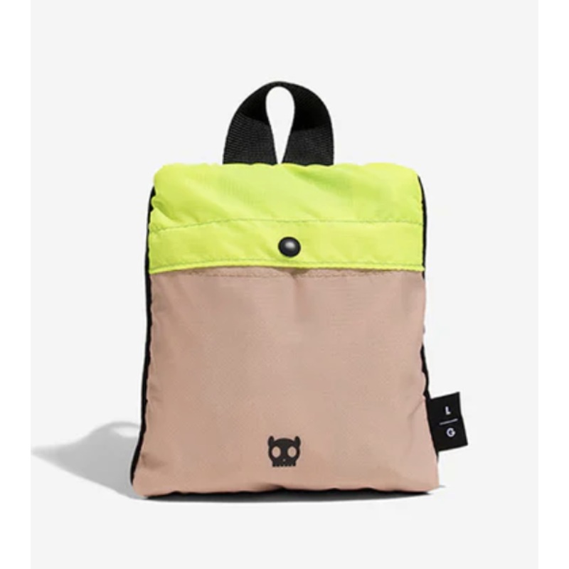 Zee.Dog Packable Raincoat (Oatmeal)