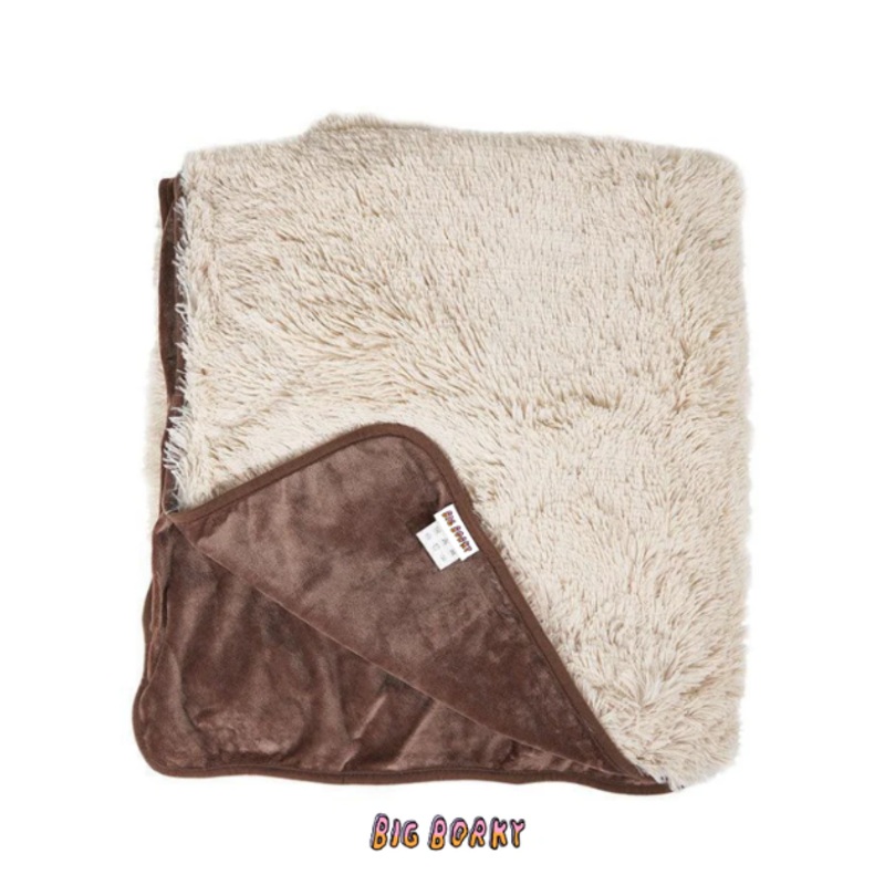 Big Borky Waterproof & Machine Washable Anti-Anxiety Throw Blanket (Cream)