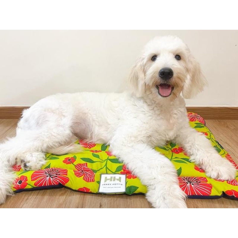 Henry Hottie Cafe Dog Mat
