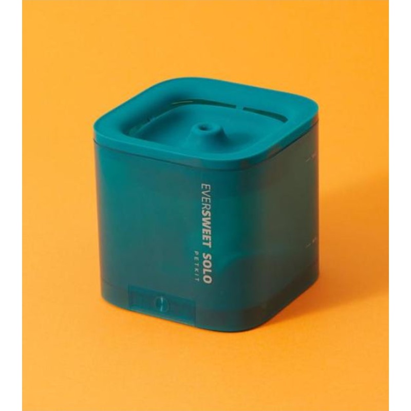 PETKIT Eversweet Solo Drinking Fountain (Green, 1.8L) for Cats & Dogs
