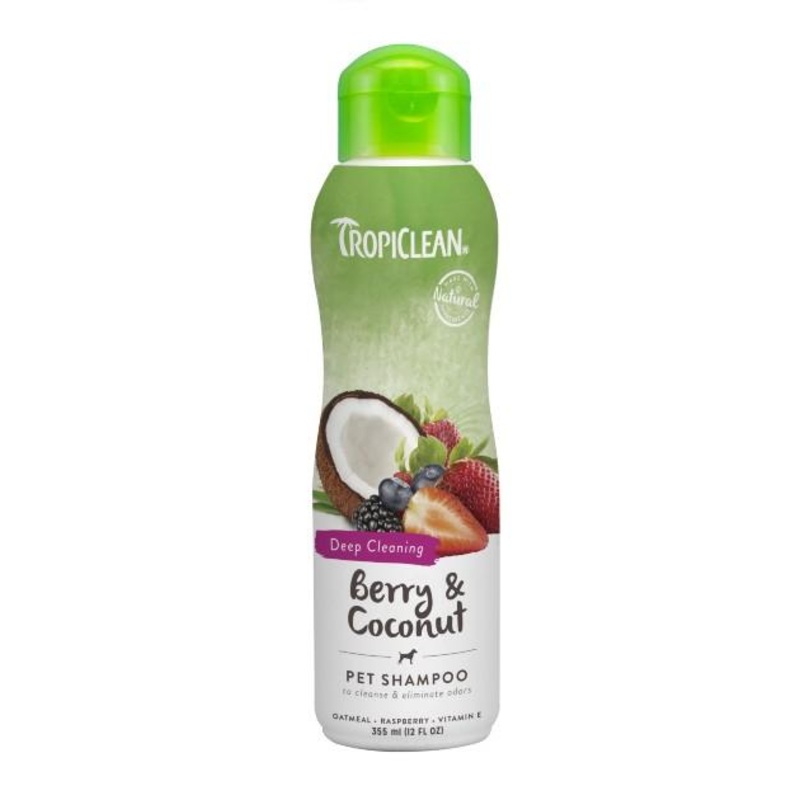 TropiClean Berry & Coconut Pet Shampoo (Deep Cleaning)